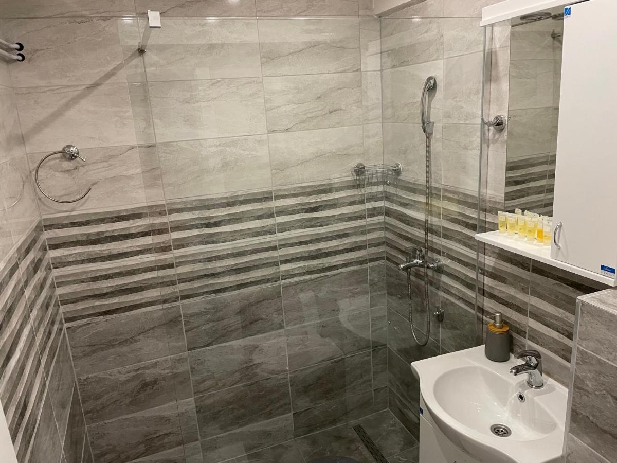 Bora Apartmani - Free Parking - City Center Vranje Bagian luar foto