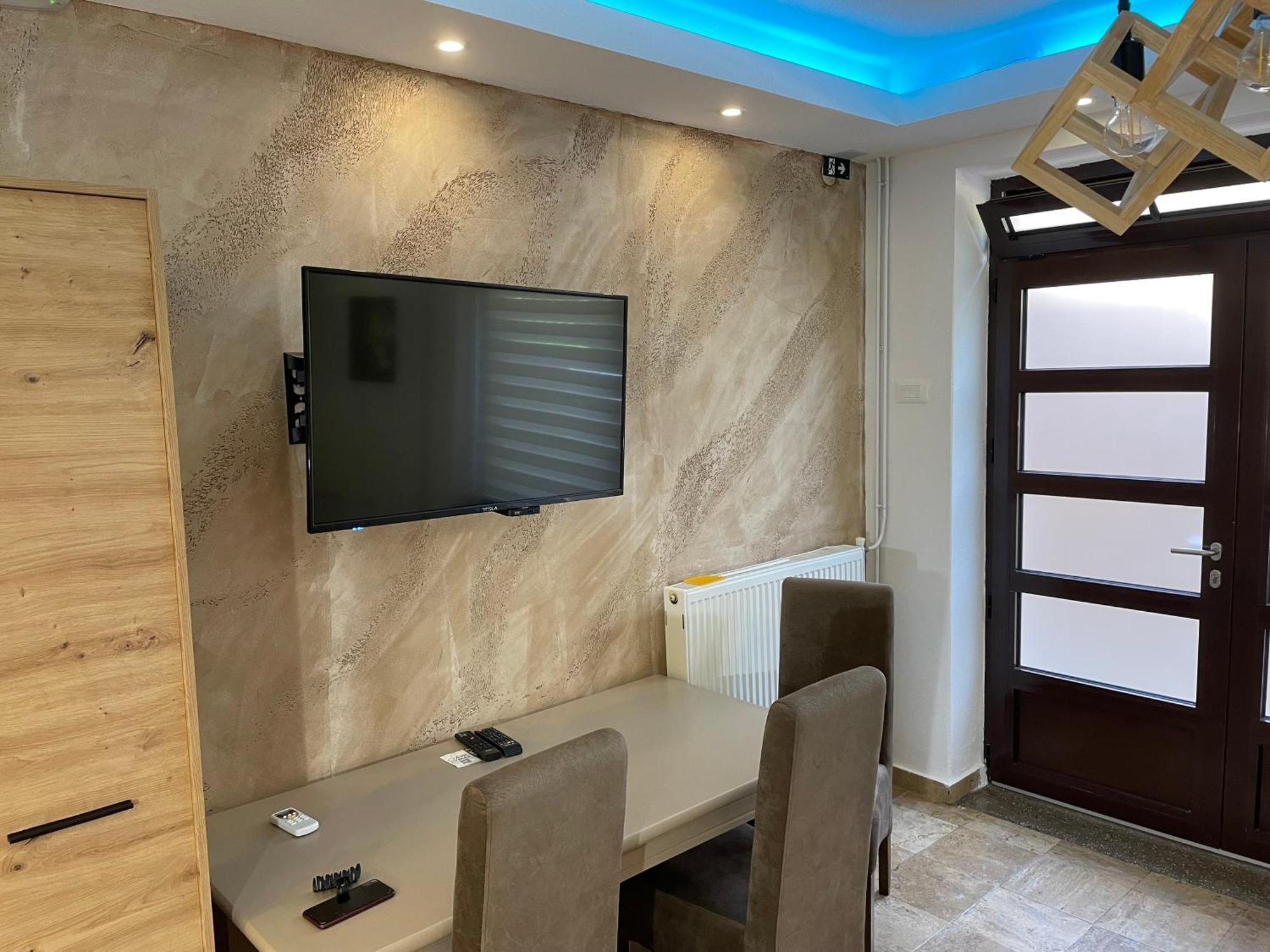 Bora Apartmani - Free Parking - City Center Vranje Bagian luar foto